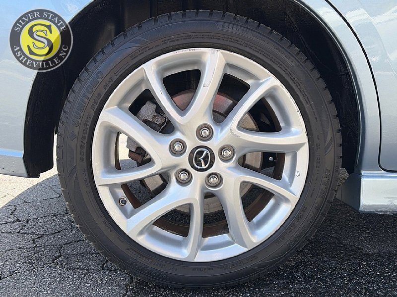 Used 2013 MAZDA MAZDA5 Touring w/ Moonroof & Audio Pkg image 3