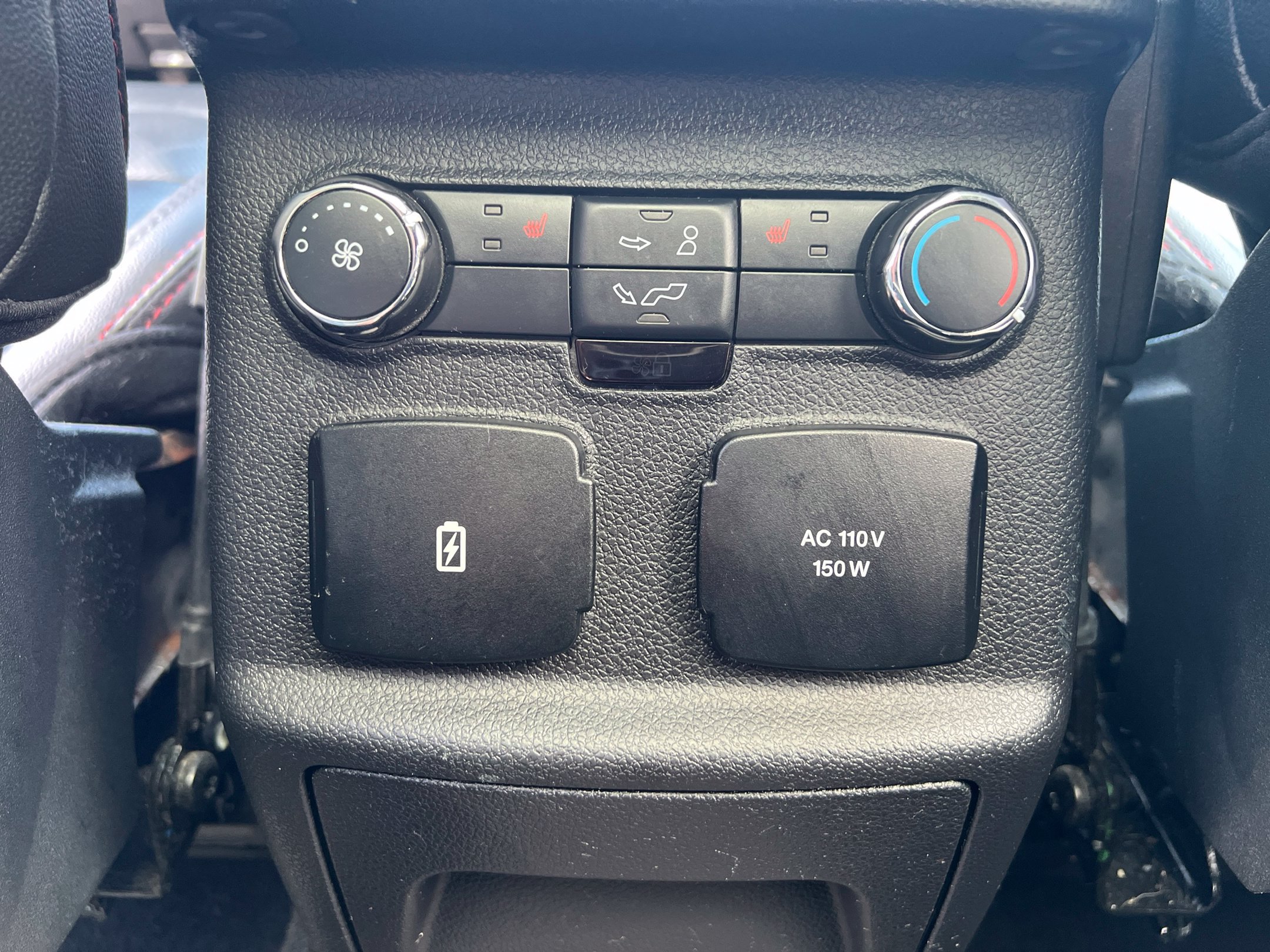 Used 2019 Ford Explorer Sport w/ Equipment Group 401A AWD/4WD image 30