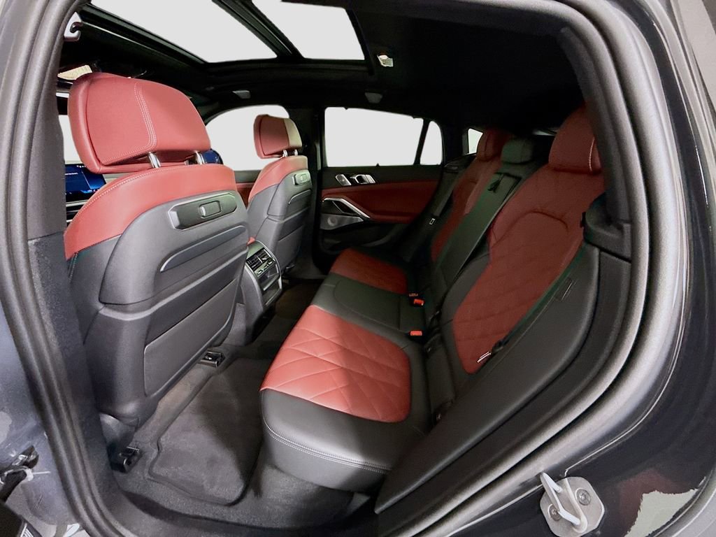 Used 2026 BMW X6 M60i image 22