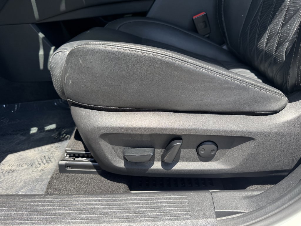 Used 2022 Nissan Rogue Platinum w/ Head-Up Display Package image 34