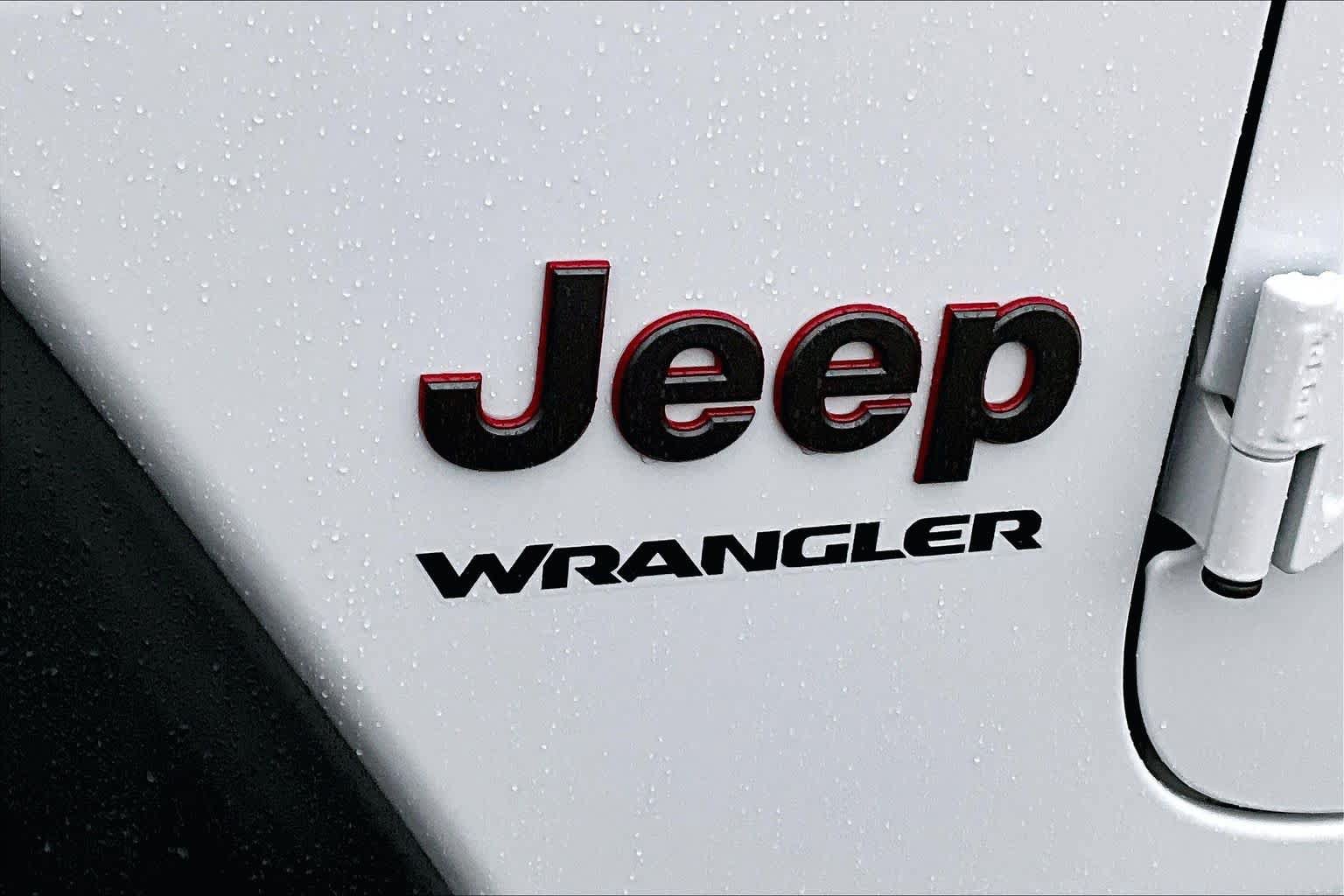 Used 2022 Jeep Wrangler Rubicon w/ Cold Weather Group AWD/4WD image 9