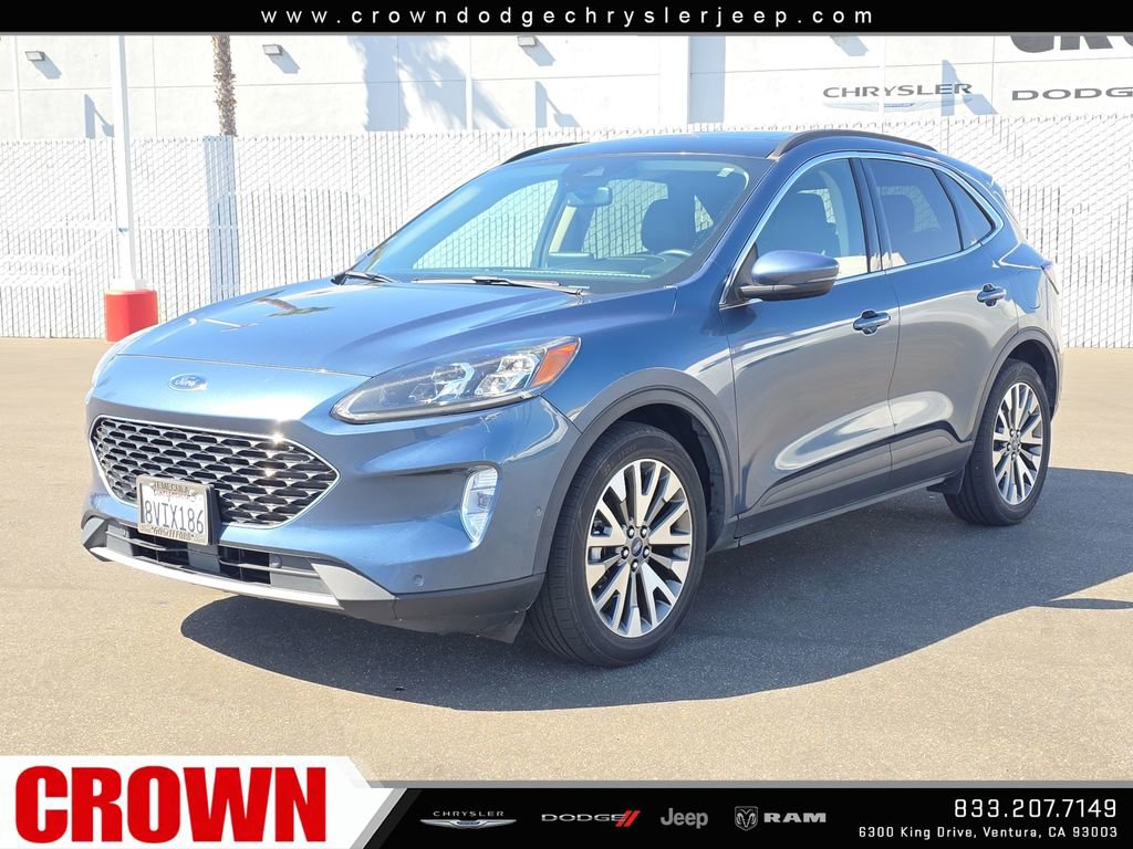 Used 2020 Ford Escape Titanium FWD image 3