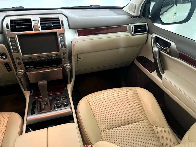 Used 2013 Lexus GX 460 Premium image 20