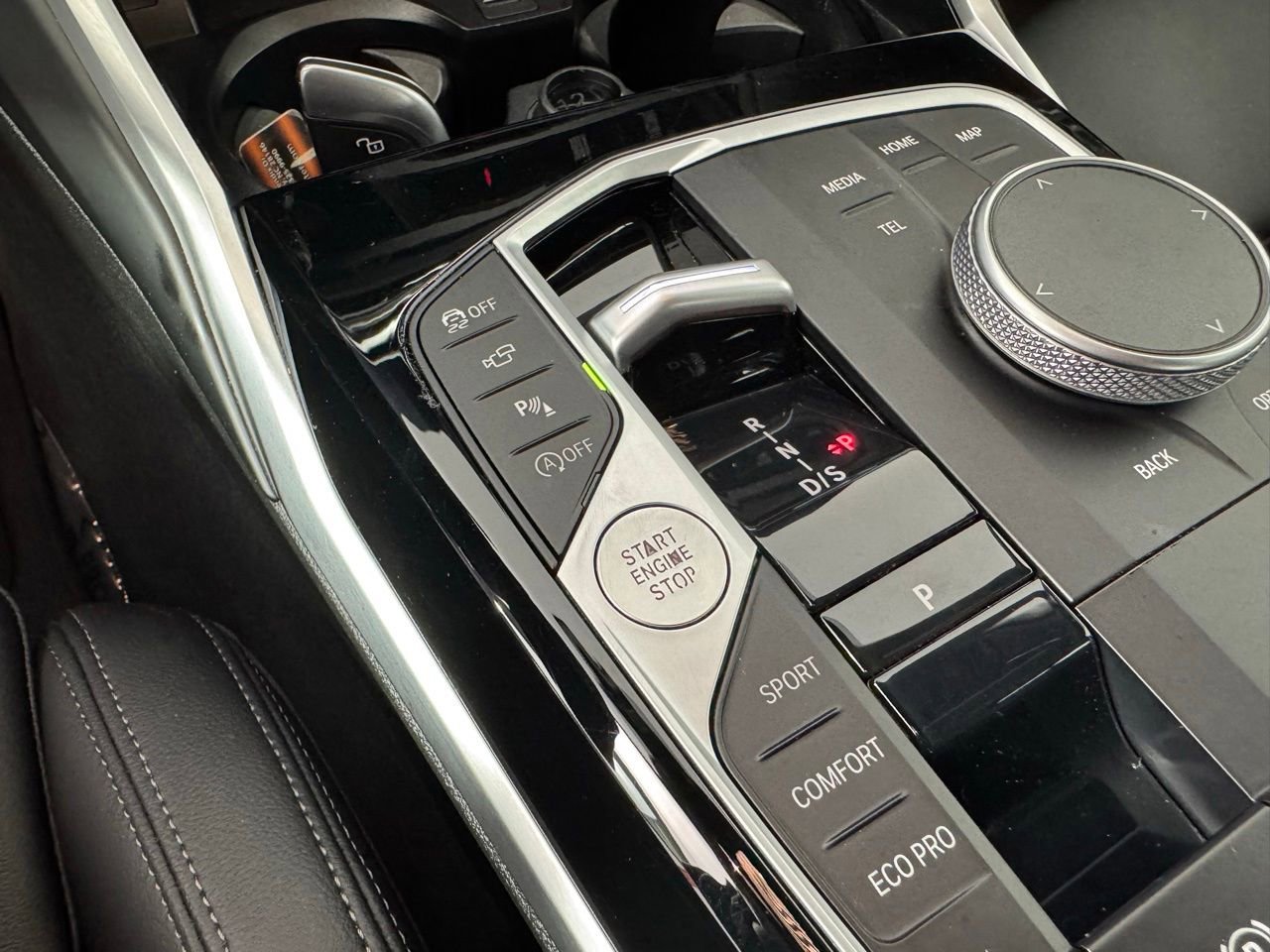 Used 2023 BMW 330i Sedan w/ Premium Package image 21