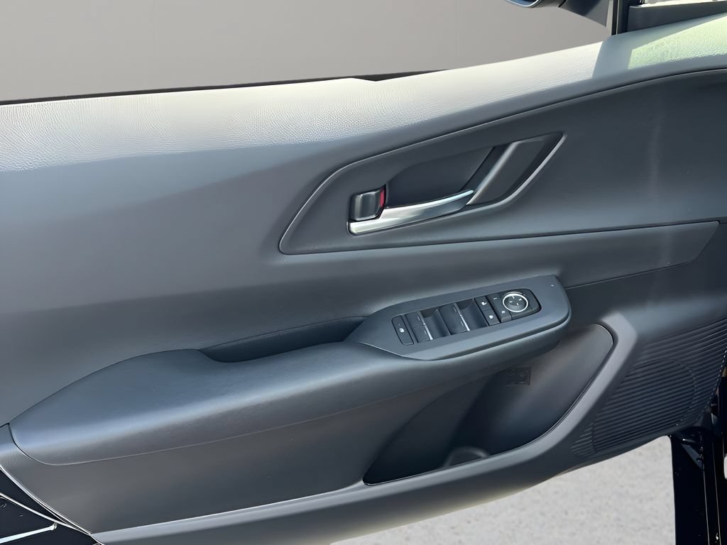 New 2026 Toyota Prius Plug-In Hybrid FWD image 9