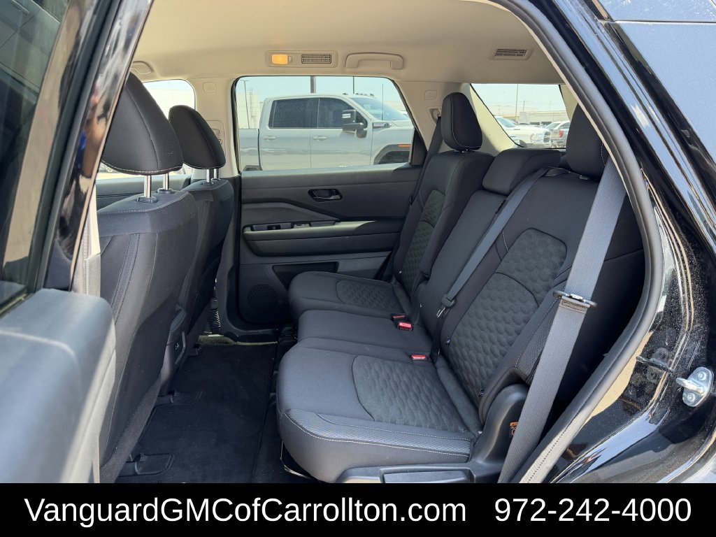 Used 2024 Nissan Pathfinder S AWD/4WD image 27