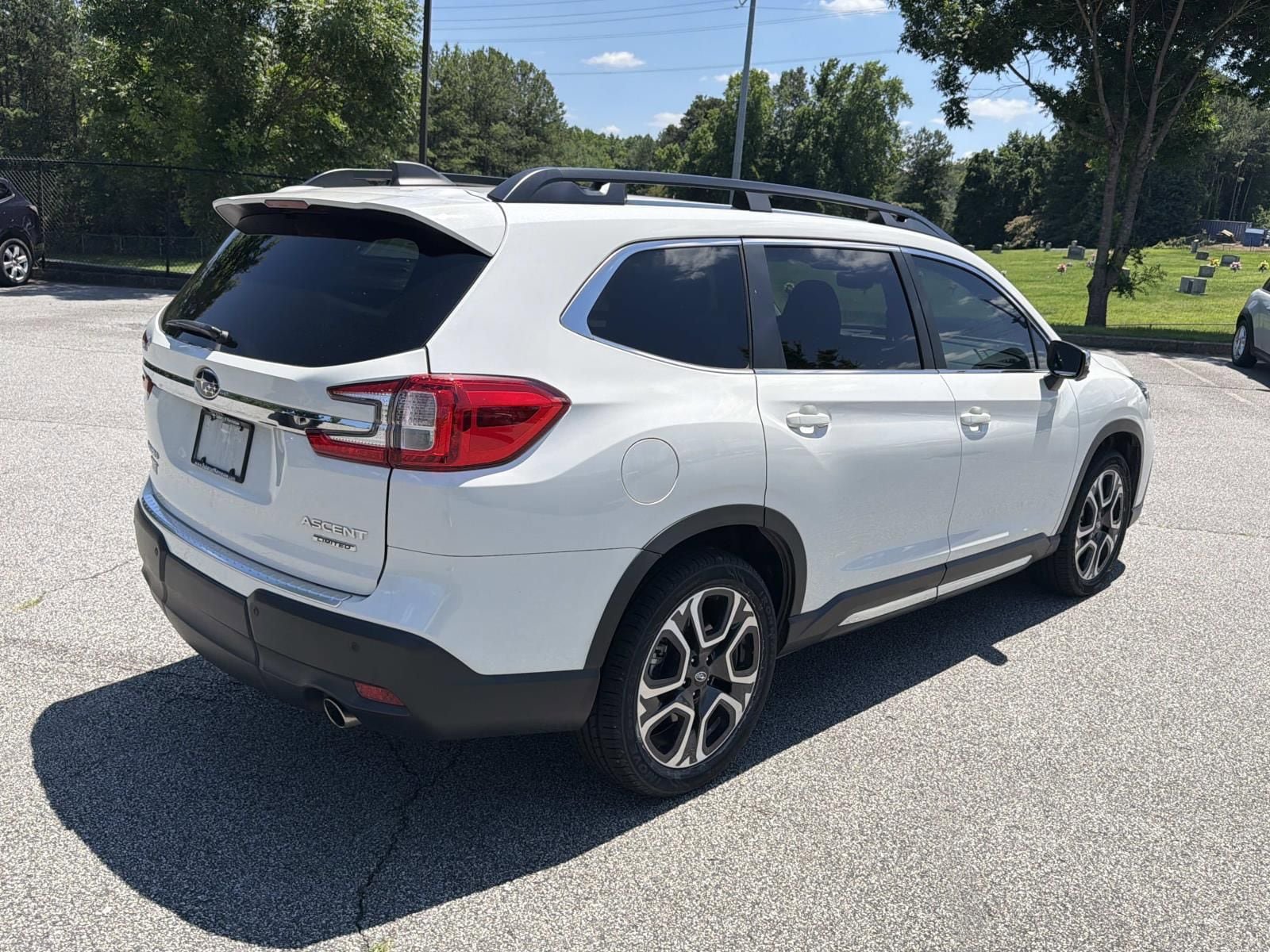Certified 2023 Subaru Ascent Limited w/ Technology Package AWD/4WD image 7