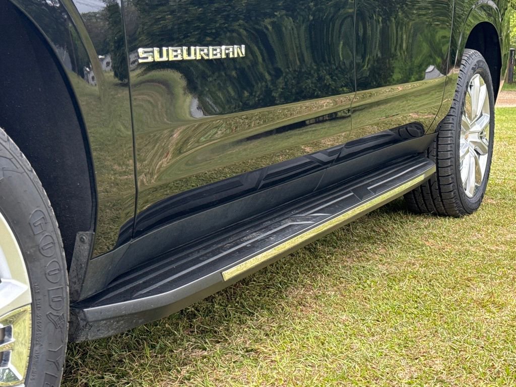 Used 2021 Chevrolet Suburban High Country image 57