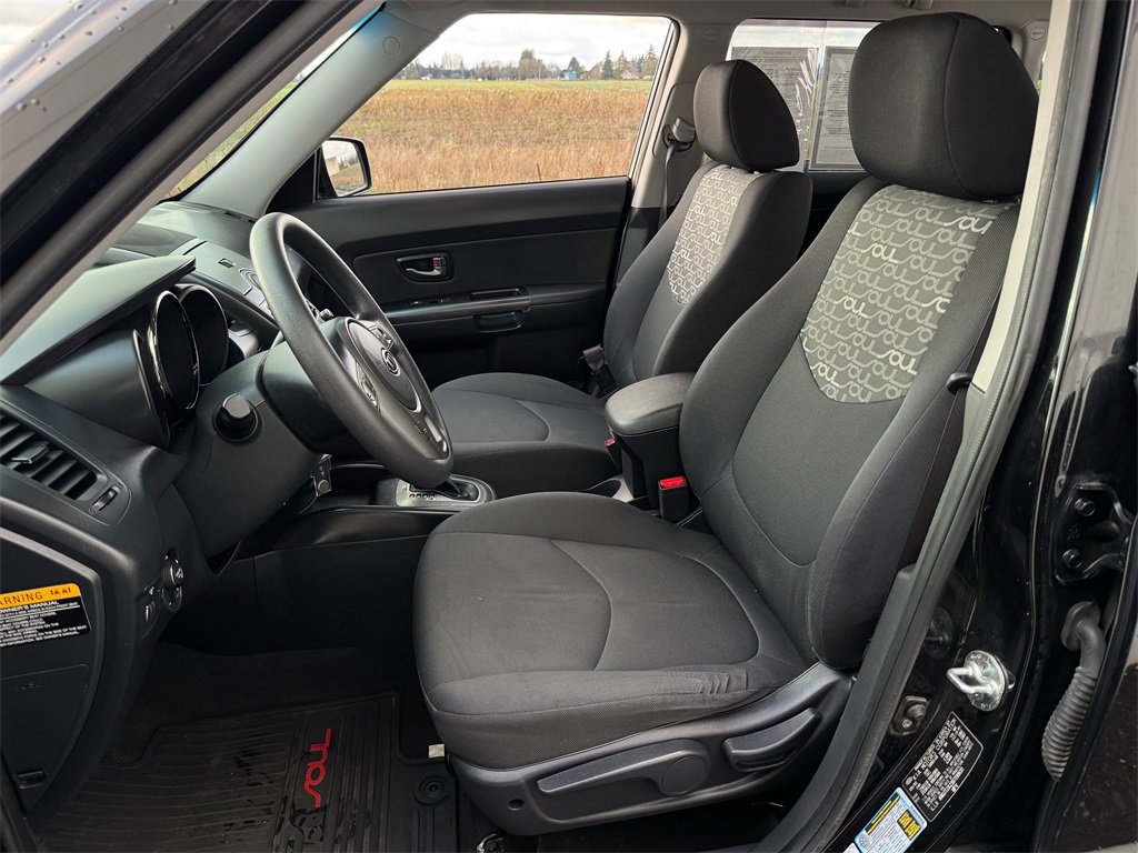 Used 2011 Kia Soul + w/ Audio Pkg image 9
