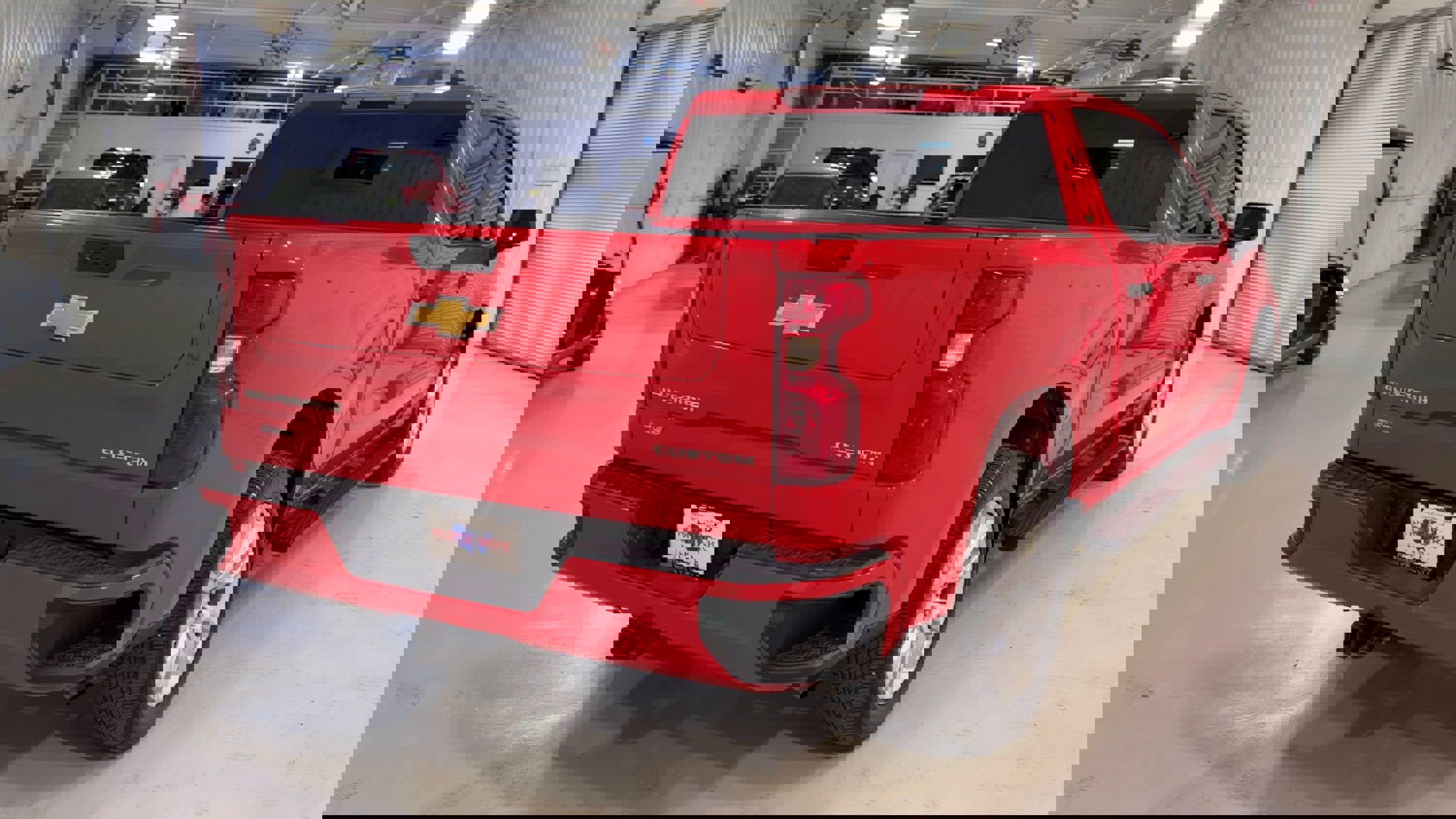 Used 2022 Chevrolet Silverado 1500 Custom image 9