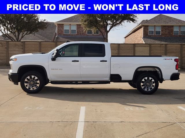 Used 2025 Chevrolet Silverado 2500 Custom w/ Custom Value Package AWD/4WD image 11