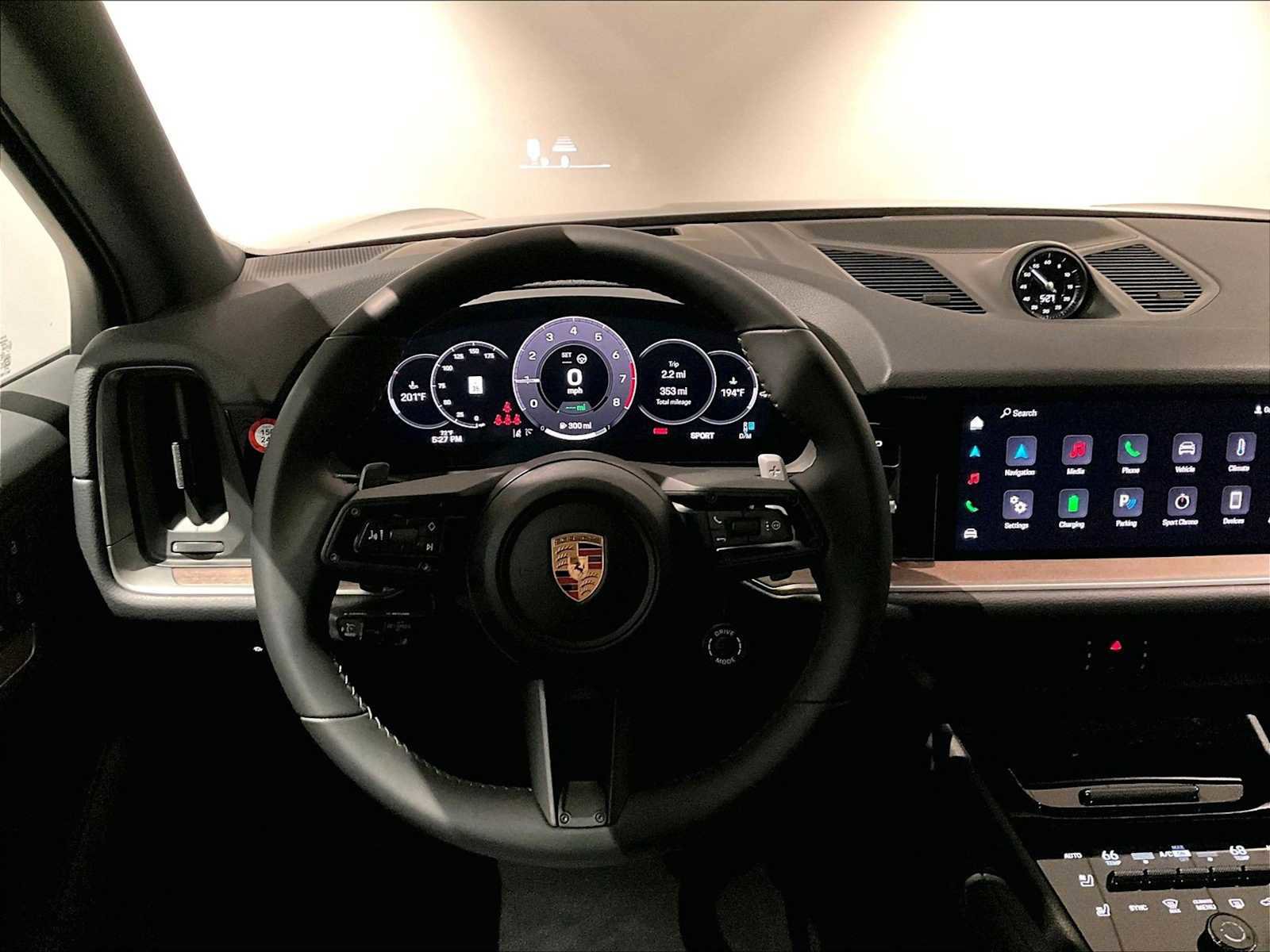 Used 2025 Porsche Cayenne E-Hybrid image 16