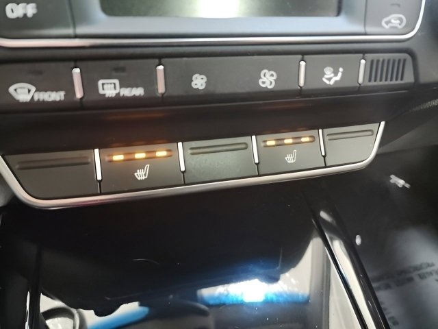 Used 2019 Kia Sorento SX image 36