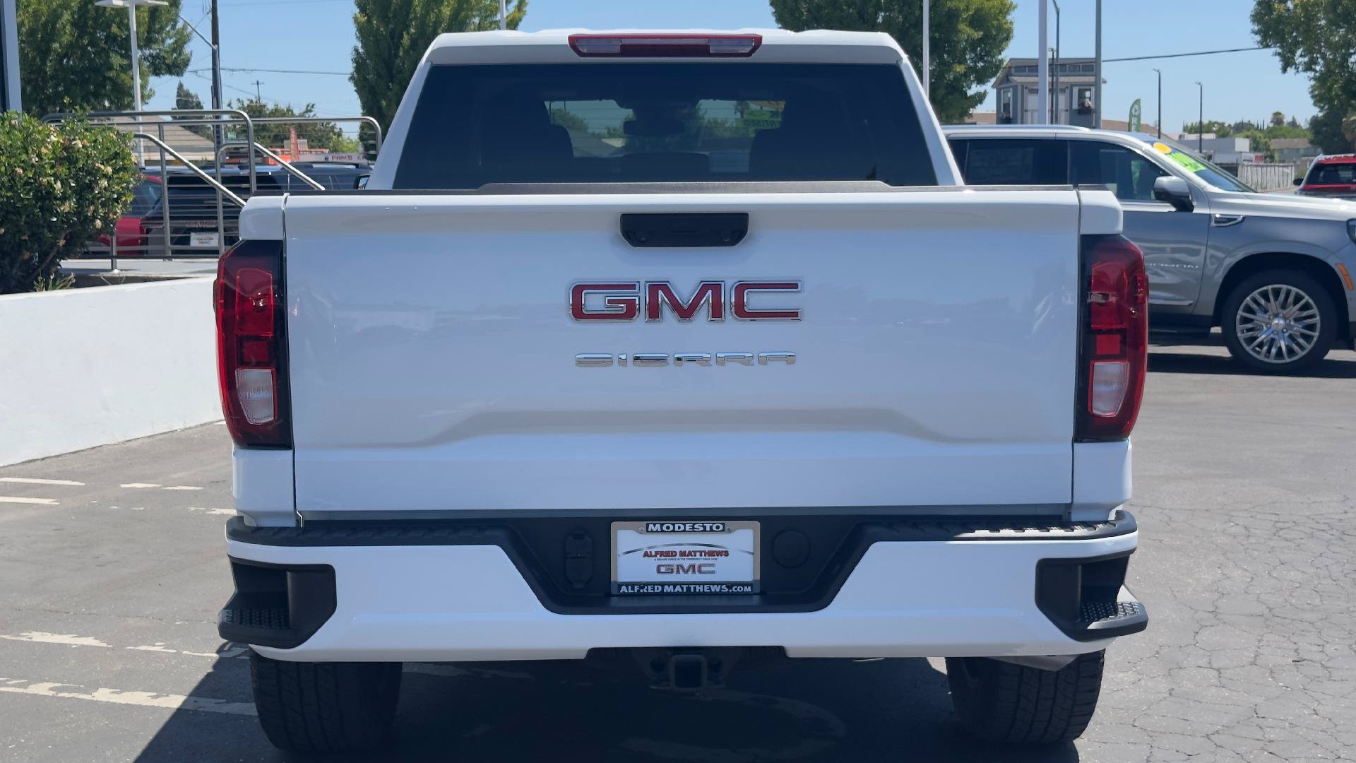 Used 2026 GMC Sierra 1500 Pro w/ Graphite Edition AWD/4WD image 6