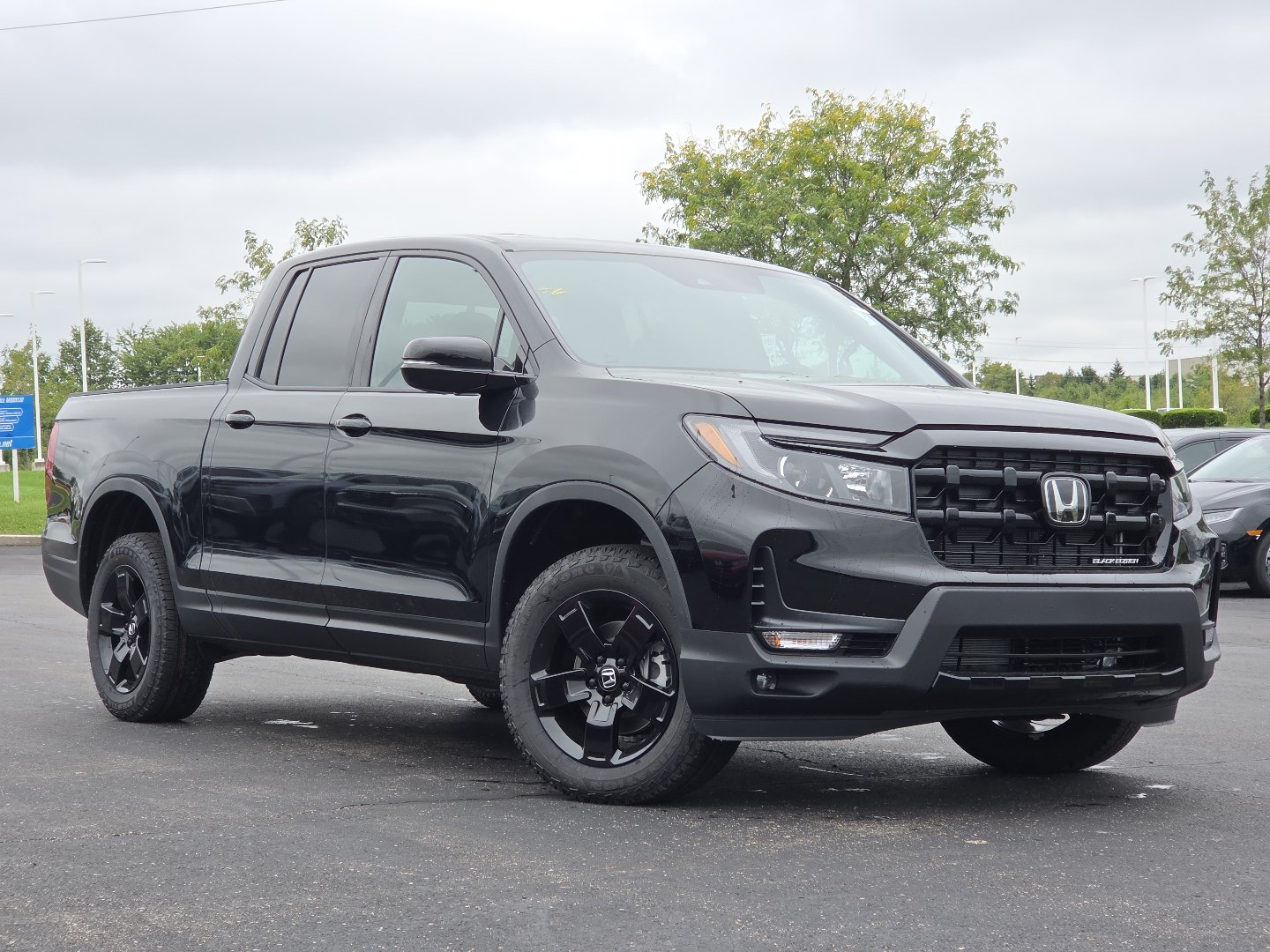 New 2026 Honda Ridgeline Black Edition image 2