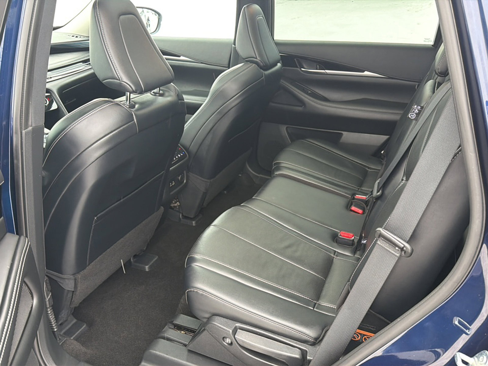 Used 2023 INFINITI QX60 Pure image 13