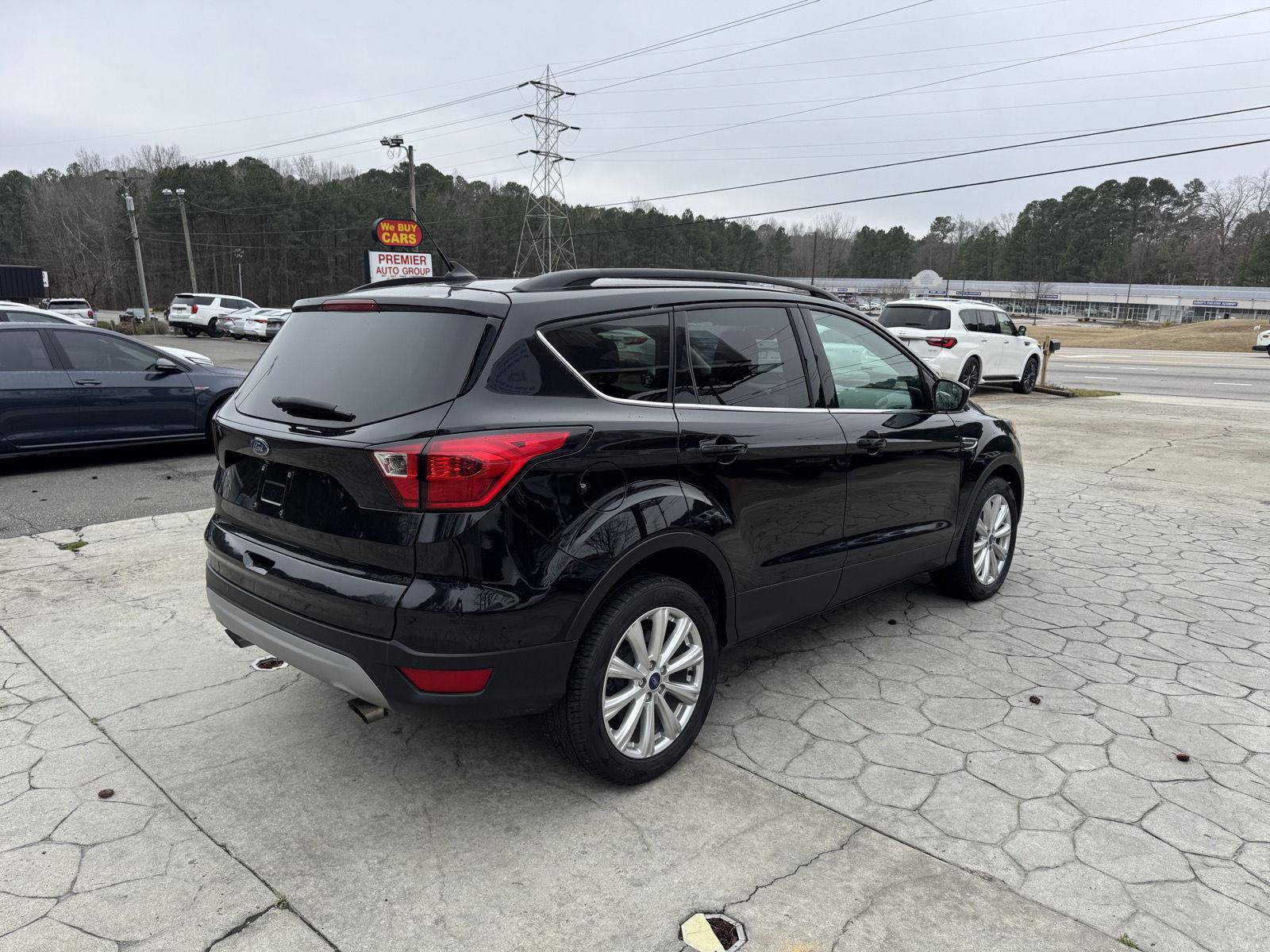 Used 2019 Ford Escape SEL image 13