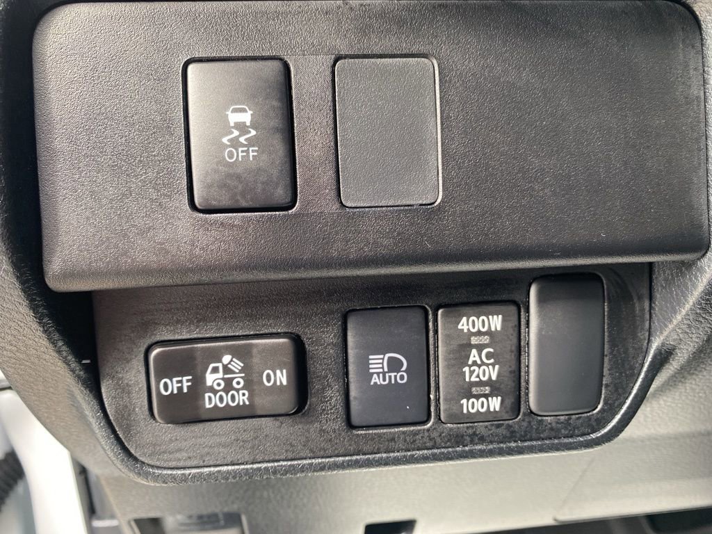 Used 2023 Toyota Tacoma TRD Sport w/ Technology Package image 26