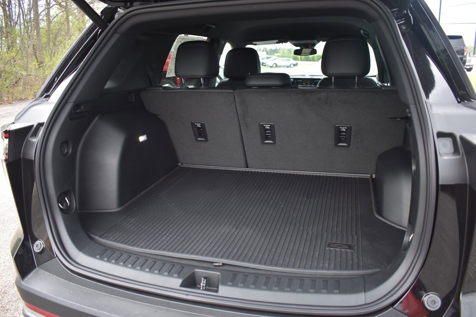 New 2026 Chevrolet Equinox LT AWD/4WD image 17