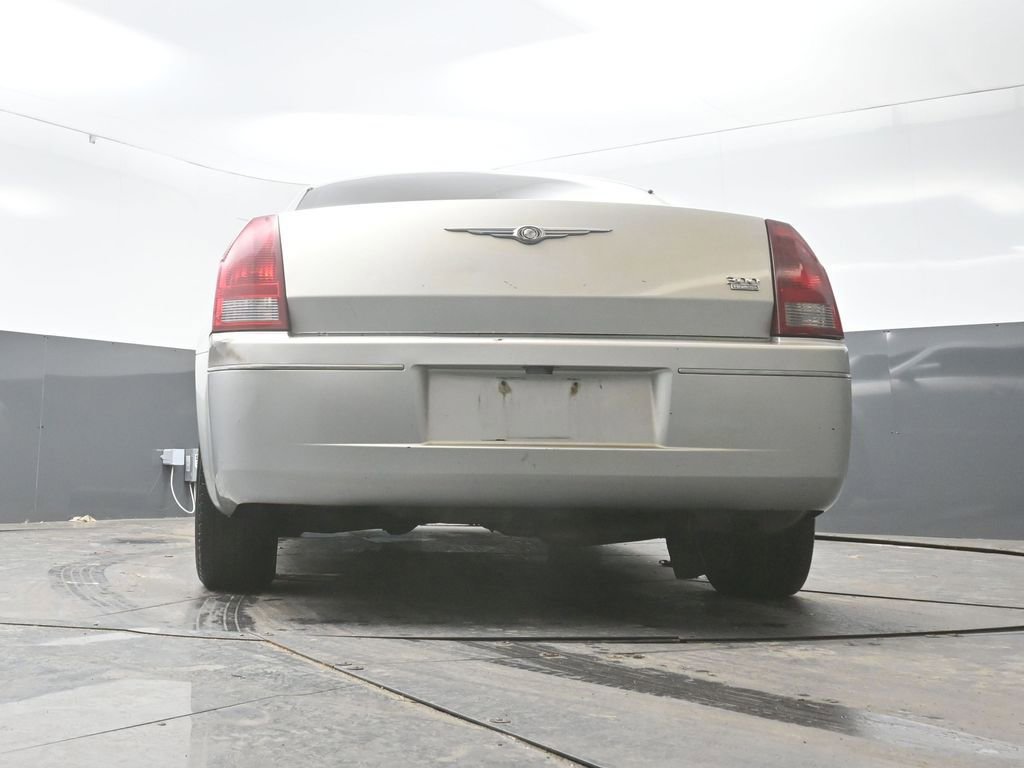 Used 2005 Chrysler 300 Touring w/ Sound Group image 29