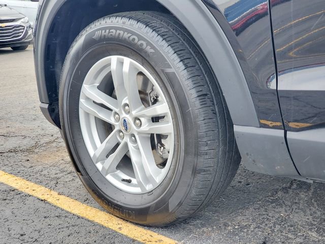 Certified 2023 Ford Explorer XLT w/ Equipment Group 202A image 34