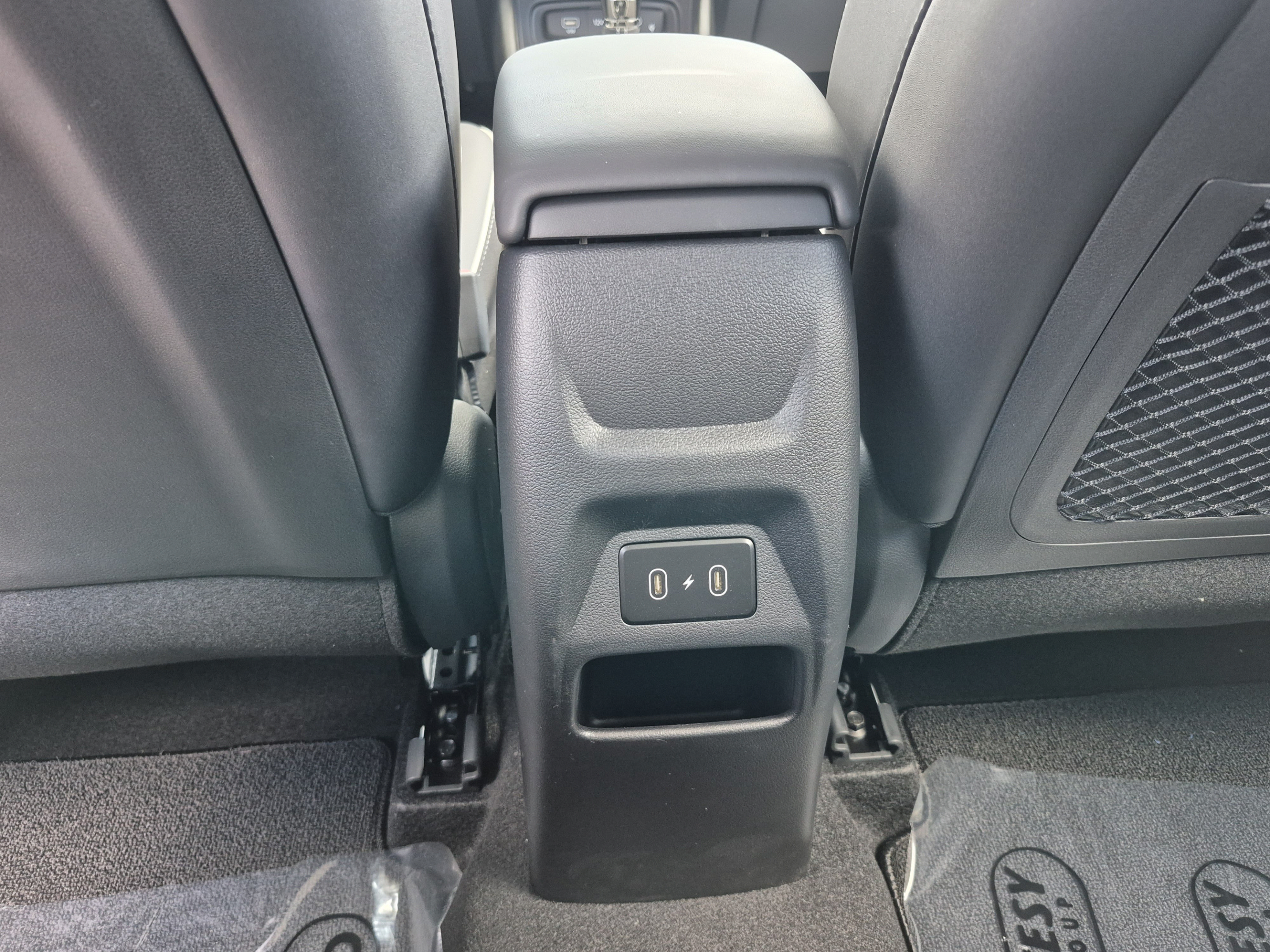 New 2026 Hyundai Venue SEL FWD image 14