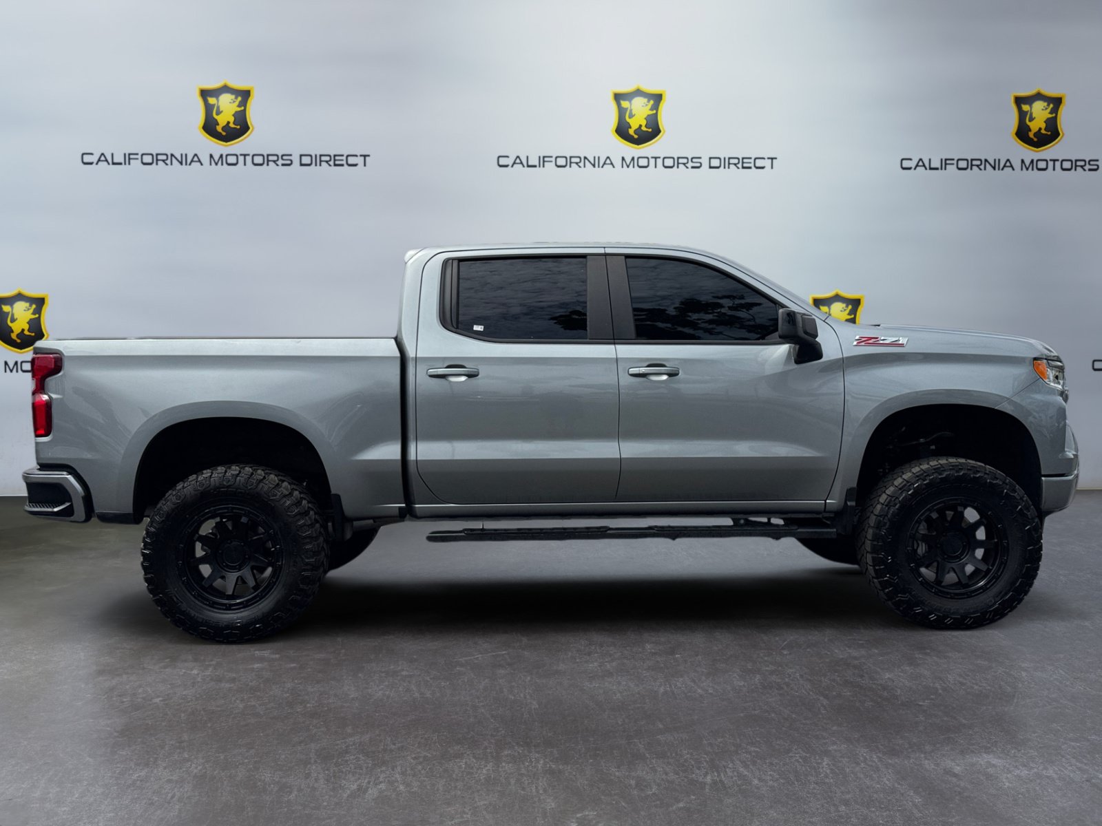 Used 2025 Chevrolet Silverado 1500 RST w/ Convenience Package II AWD/4WD image 6