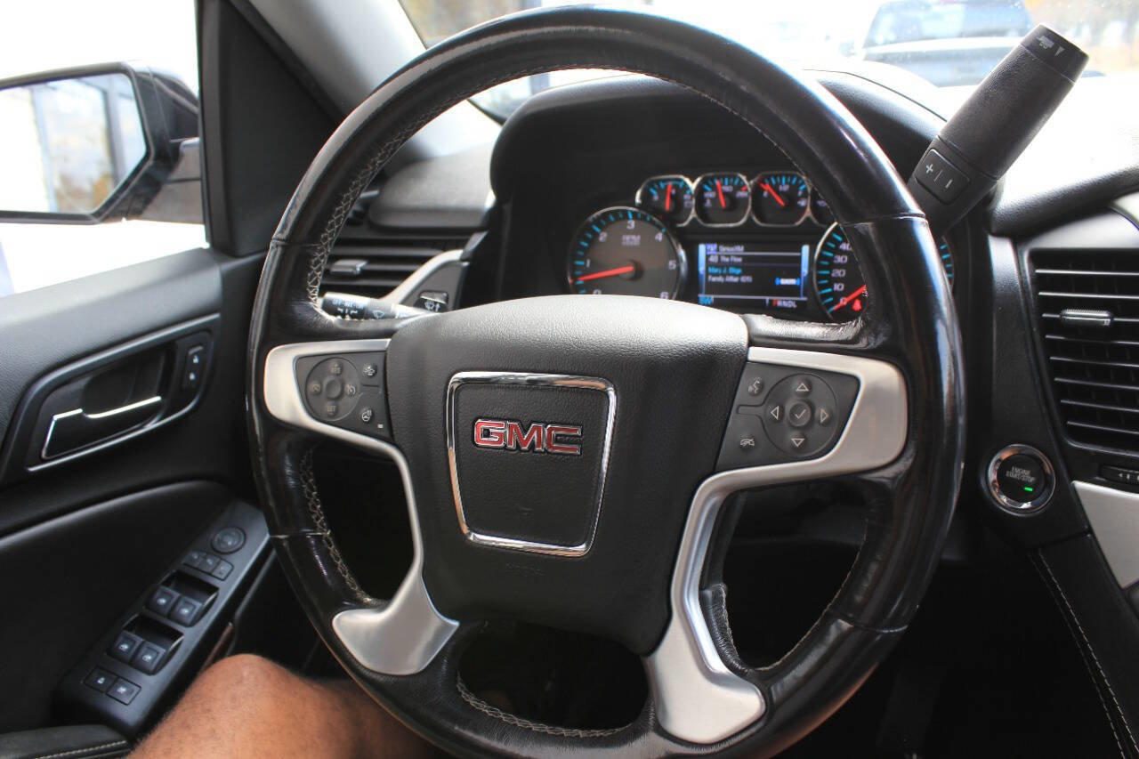 Used 2018 GMC Yukon SLT w/ HD Trailering Package image 26