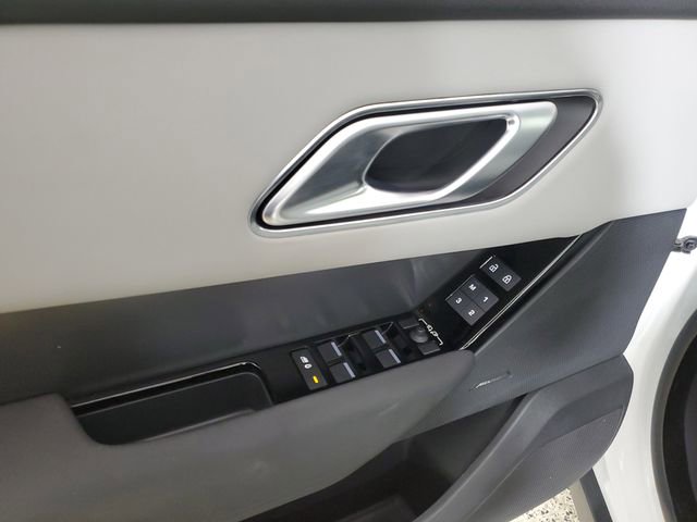 Used 2025 Land Rover Range Rover Velar Dynamic SE image 19