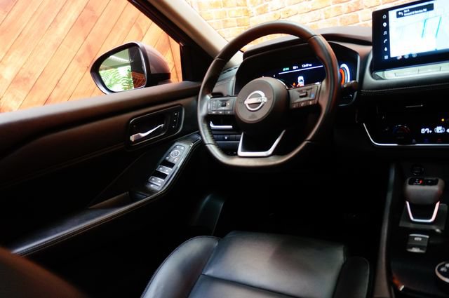 Certified 2024 Nissan Rogue SL w/ SL Premium Package AWD/4WD image 14