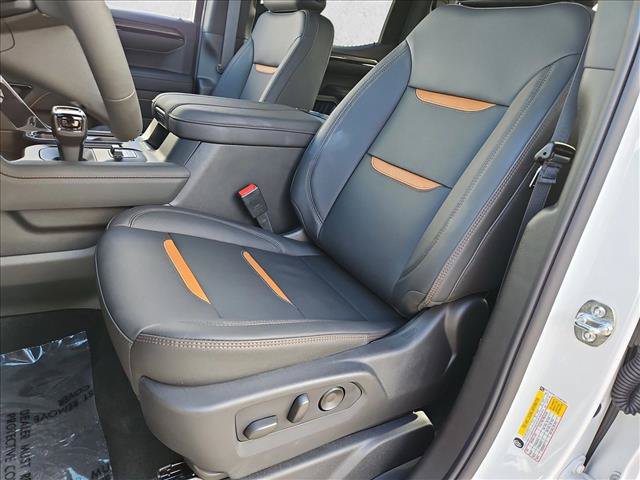 New 2026 GMC Sierra 1500 AT4 w/ AT4 Premium Package AWD/4WD image 4