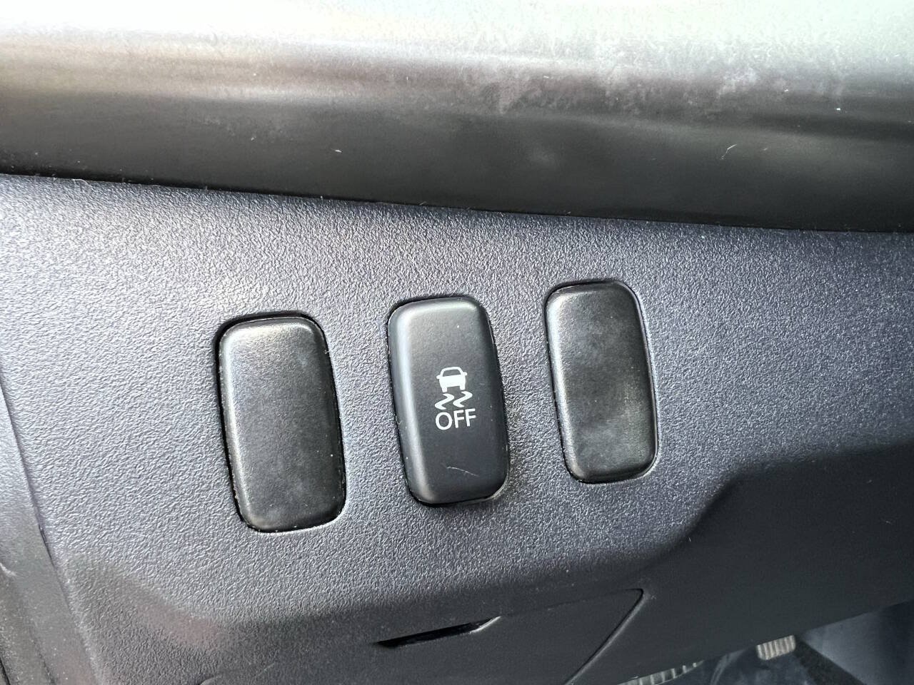 Used 2013 Mitsubishi Lancer ES FWD image 23