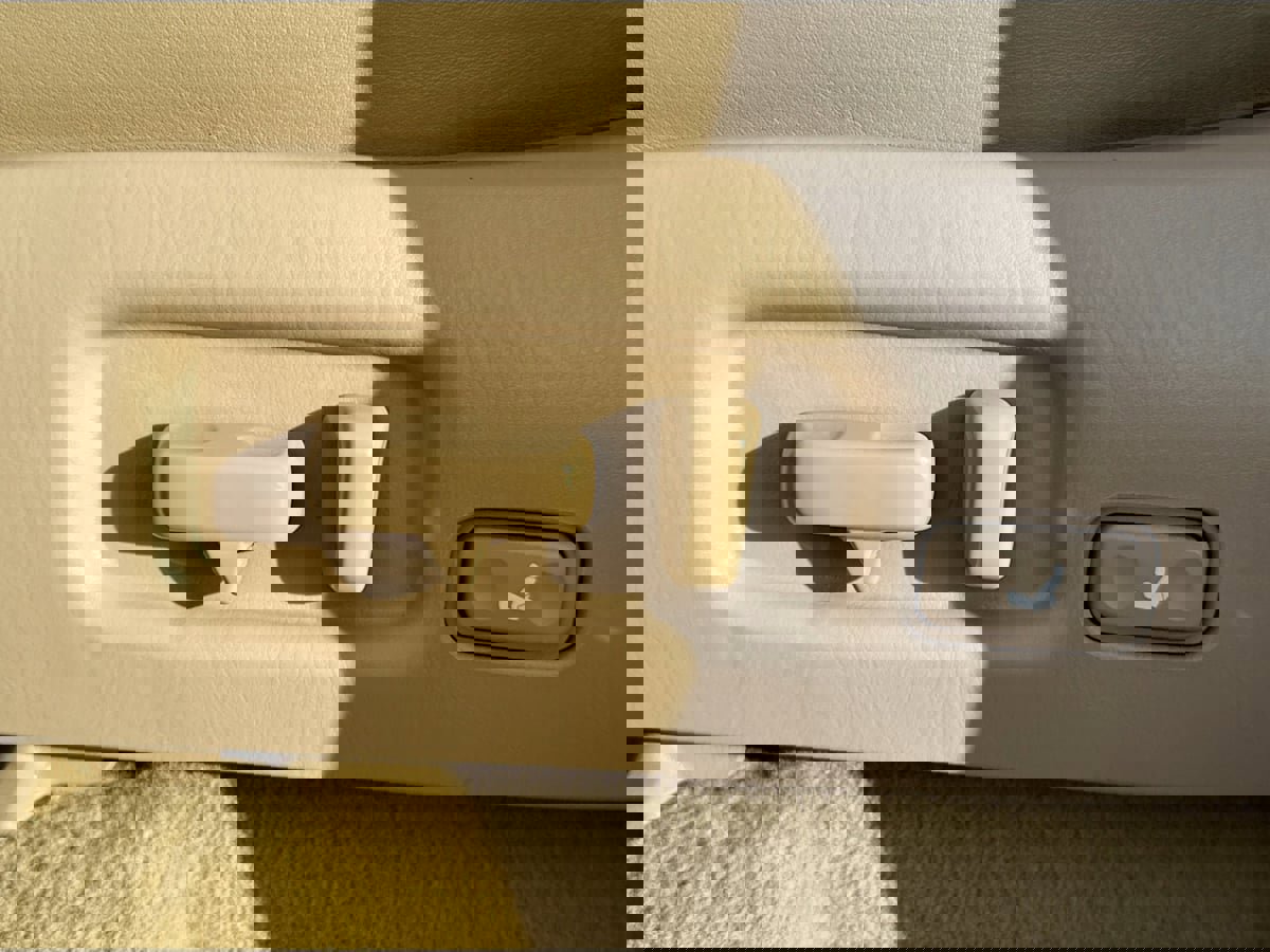 Used 2000 Lexus LX 470 4WD image 18