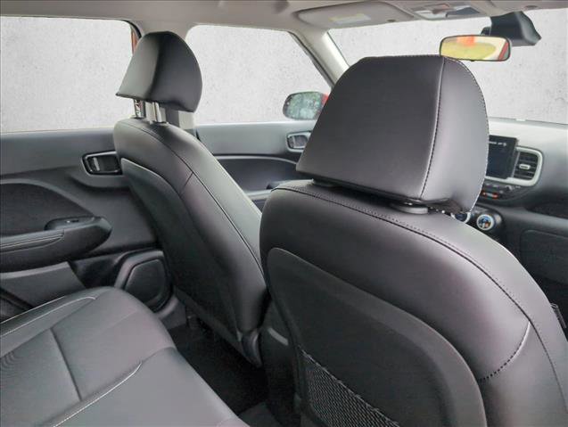 Certified 2023 Hyundai Venue Limited w/ Cargo Package FWD image 21