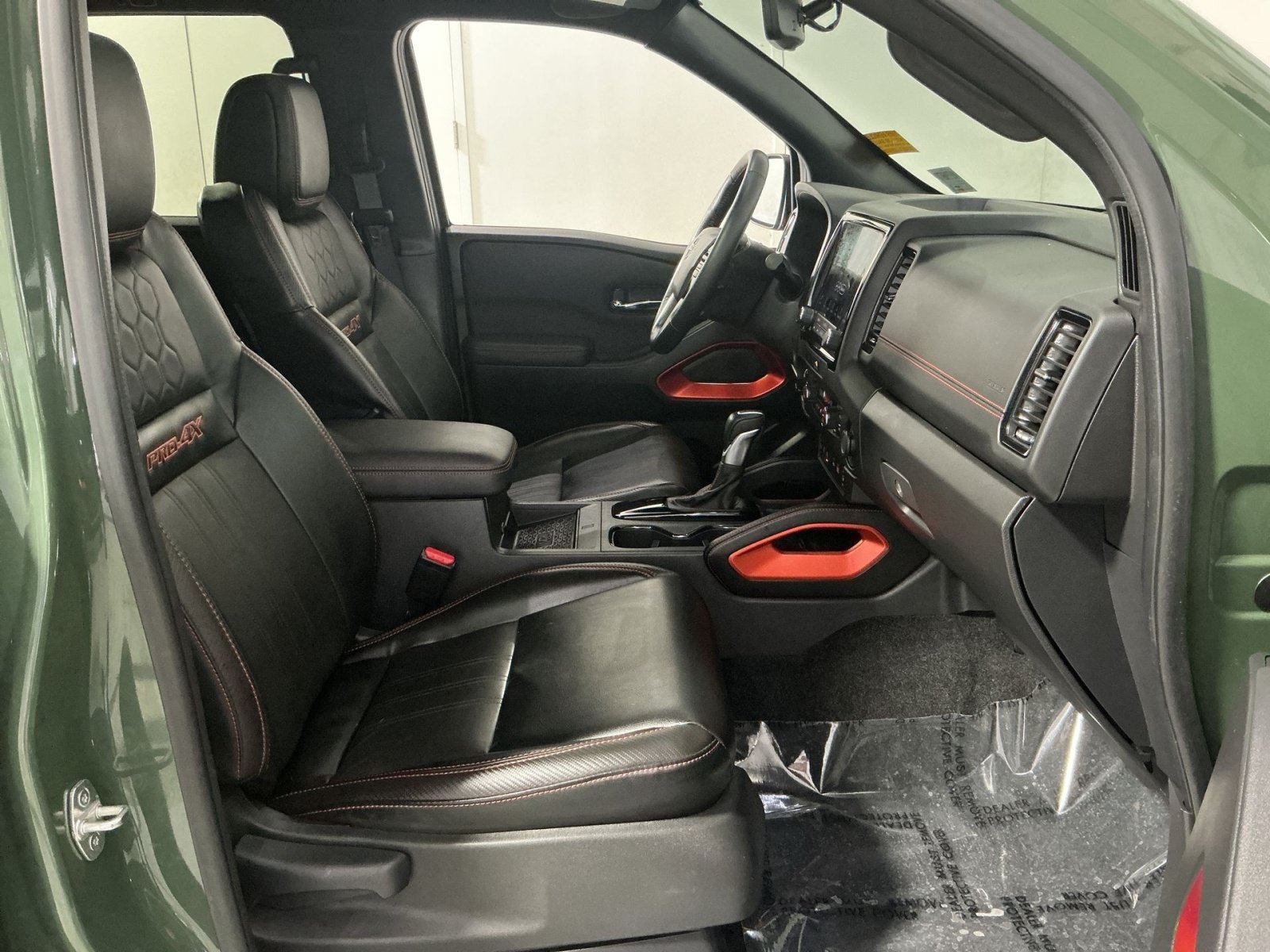 Used 2023 Nissan Frontier PRO-4X w/ Pro-4X Premium Package AWD/4WD image 27