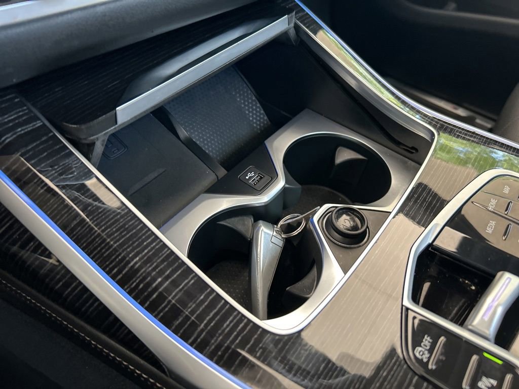 Used 2024 BMW X7 xDrive40i w/ M Sport Package image 68