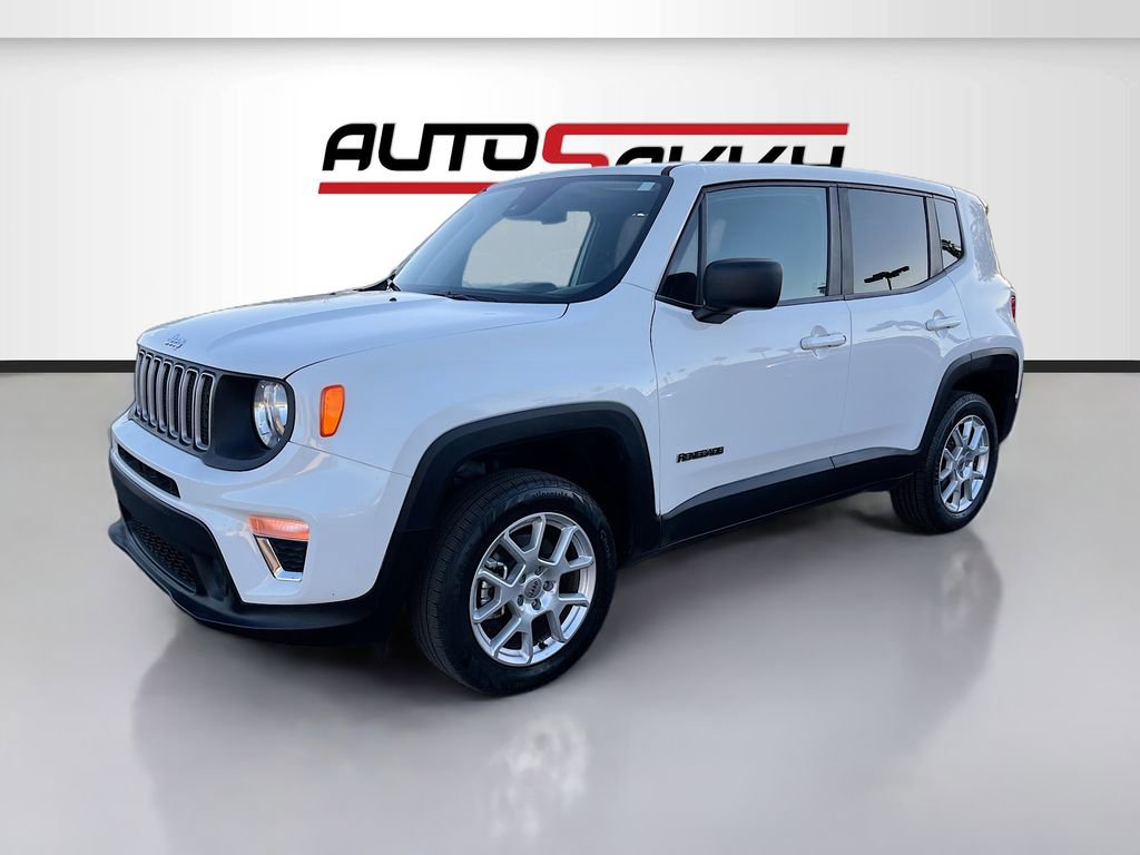 Used 2023 Jeep Renegade Latitude image 3