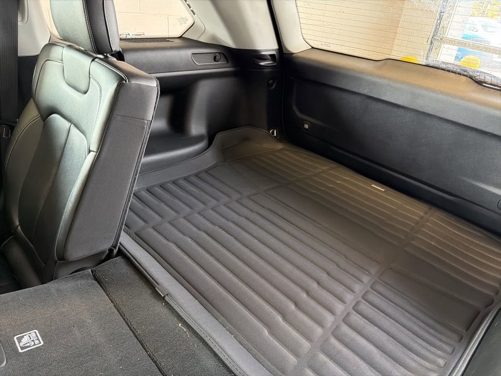 Used 2023 Jeep Grand Cherokee Limited w/ Luxury Tech Group II image 52