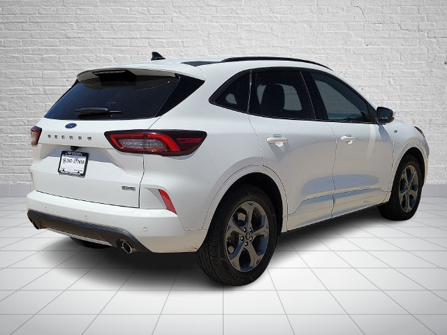 Used 2023 Ford Escape ST-Line Select w/ Tech Pack #1 AWD/4WD image 4