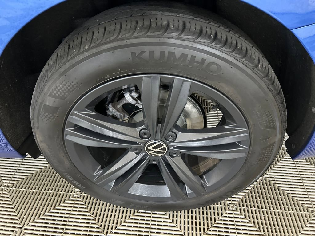 Used 2024 Volkswagen Jetta SE image 9