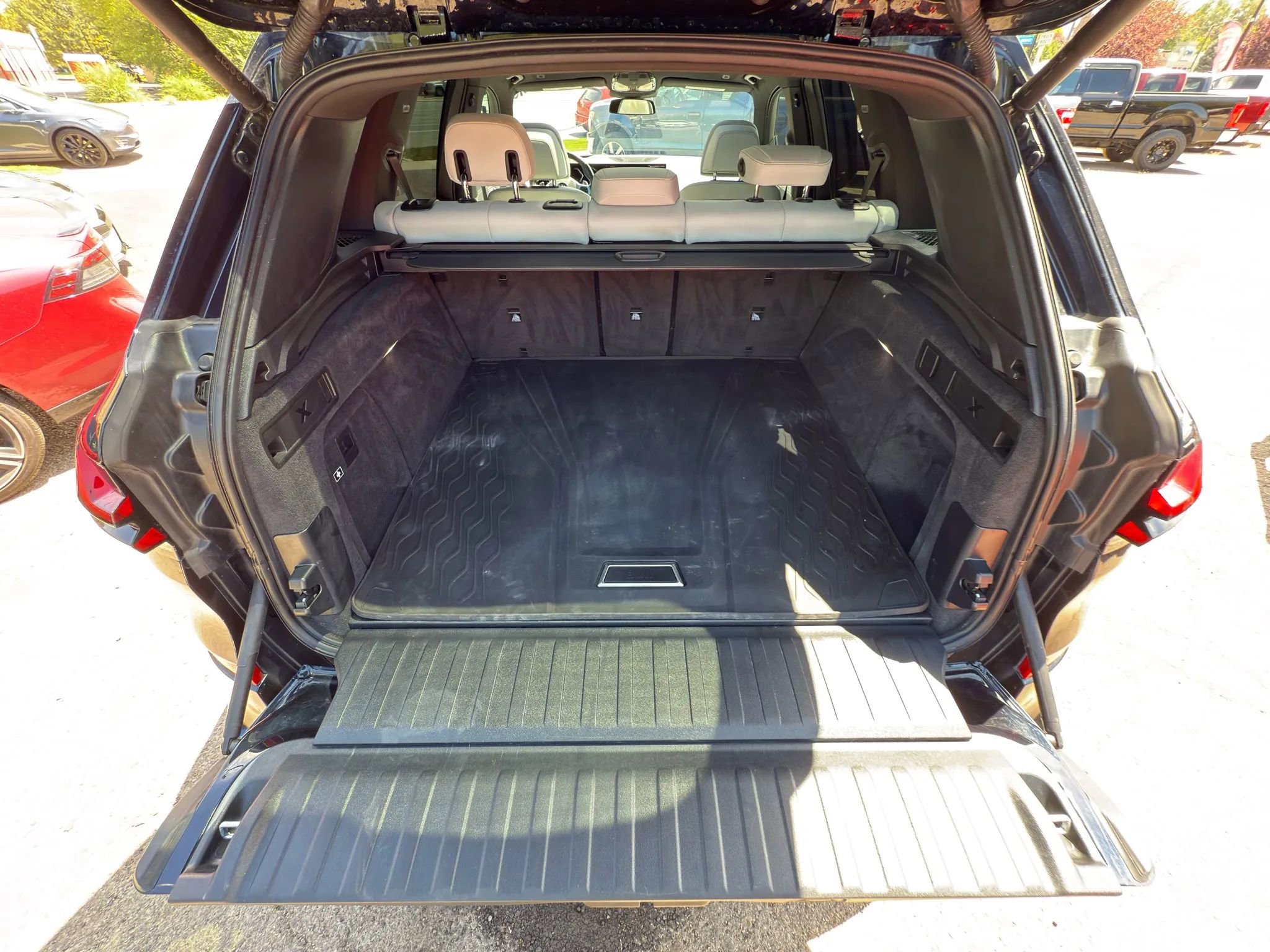 Used 2024 BMW X5 xDrive40i w/ M Sport Package image 13