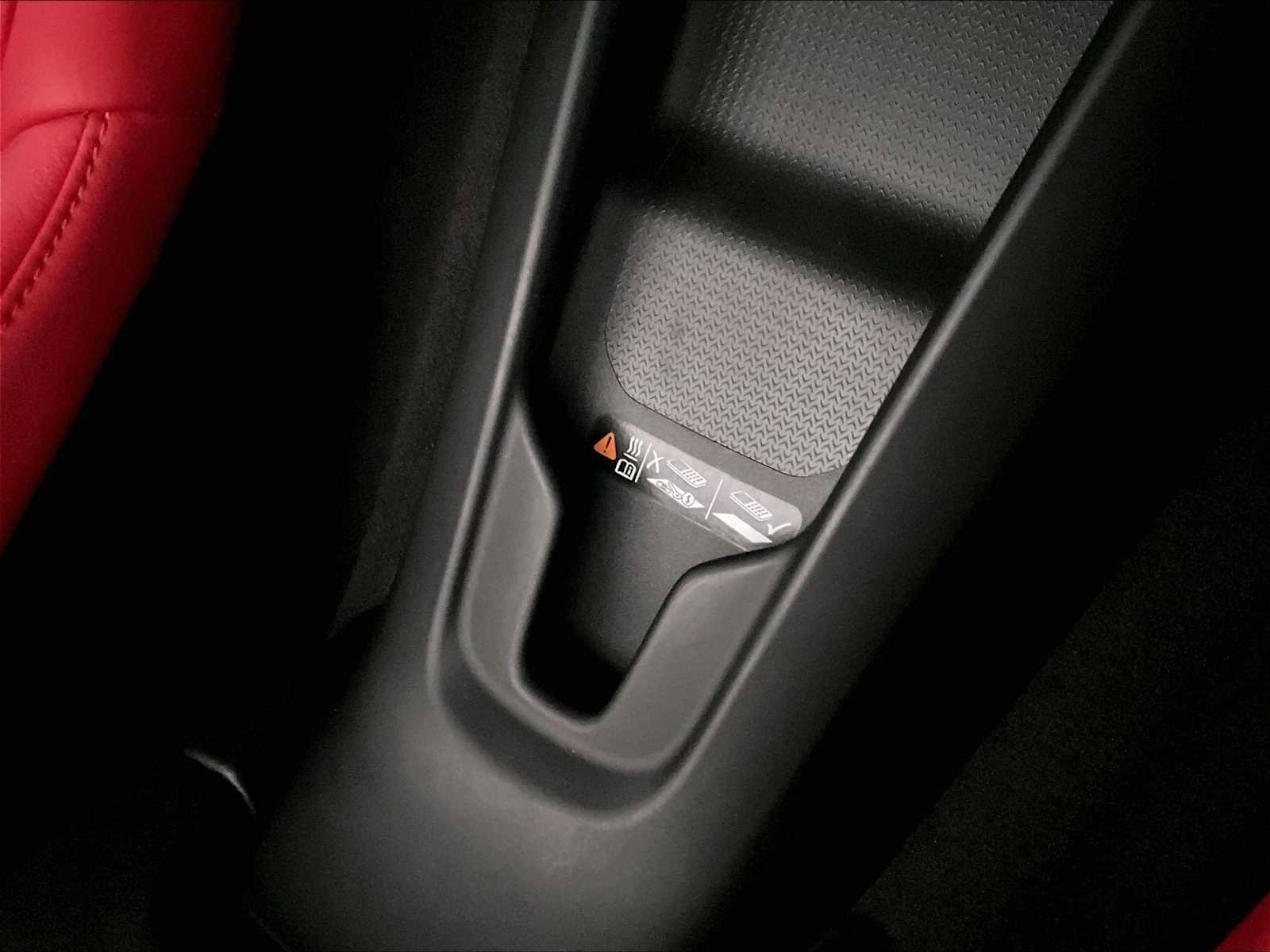 Used 2022 Chevrolet Corvette Stingray Preferred Cpe w/ Battery Protection Package image 35