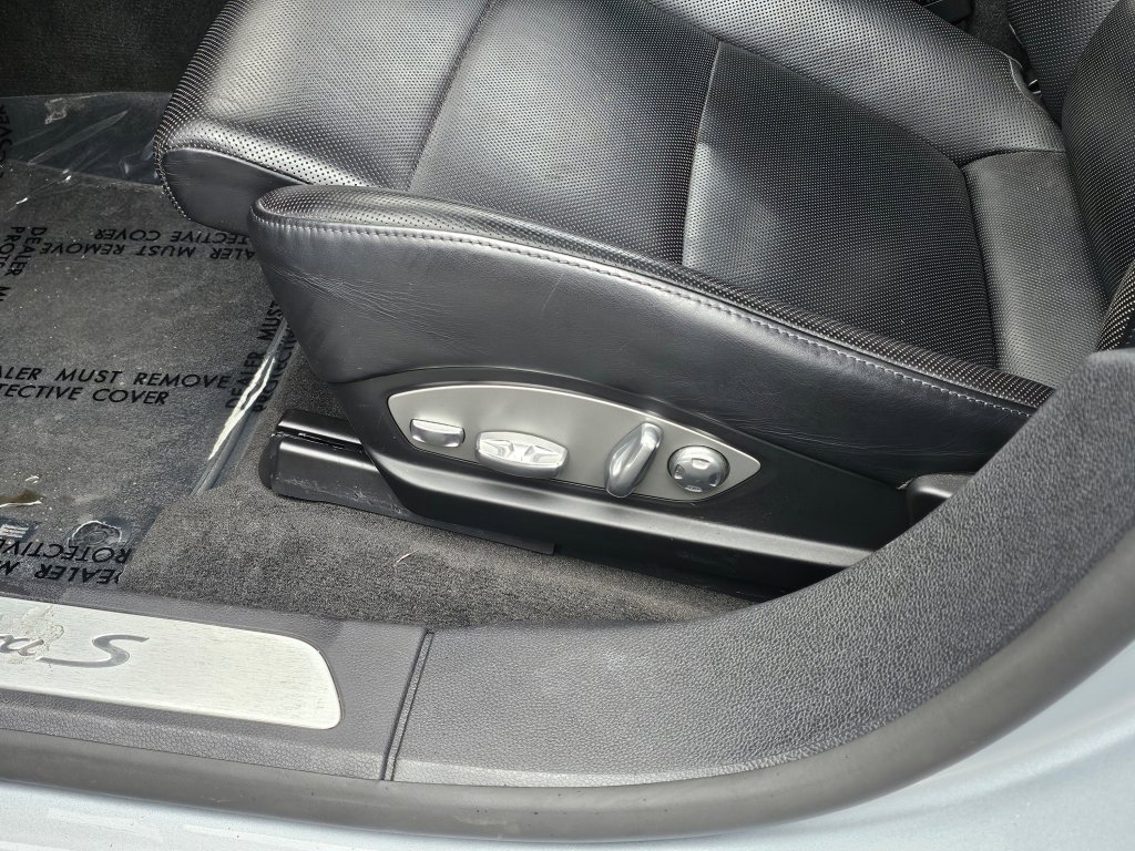 Used 2014 Porsche Panamera S image 27