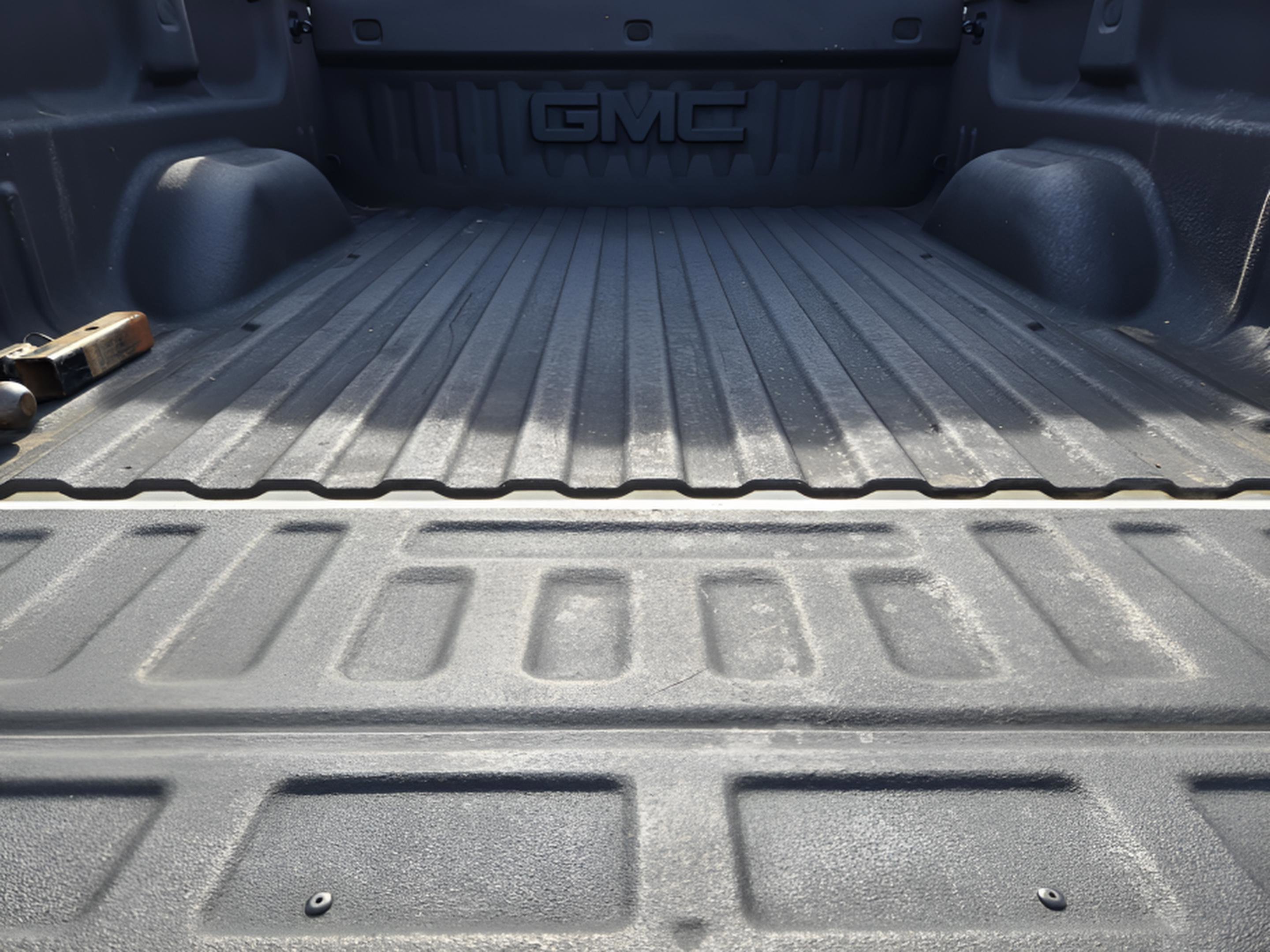 Used 2018 GMC Sierra 1500 SLT w/ SLT Premium Package AWD/4WD image 27