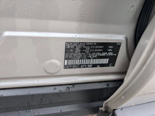 Certified 2023 Toyota Venza XLE image 22