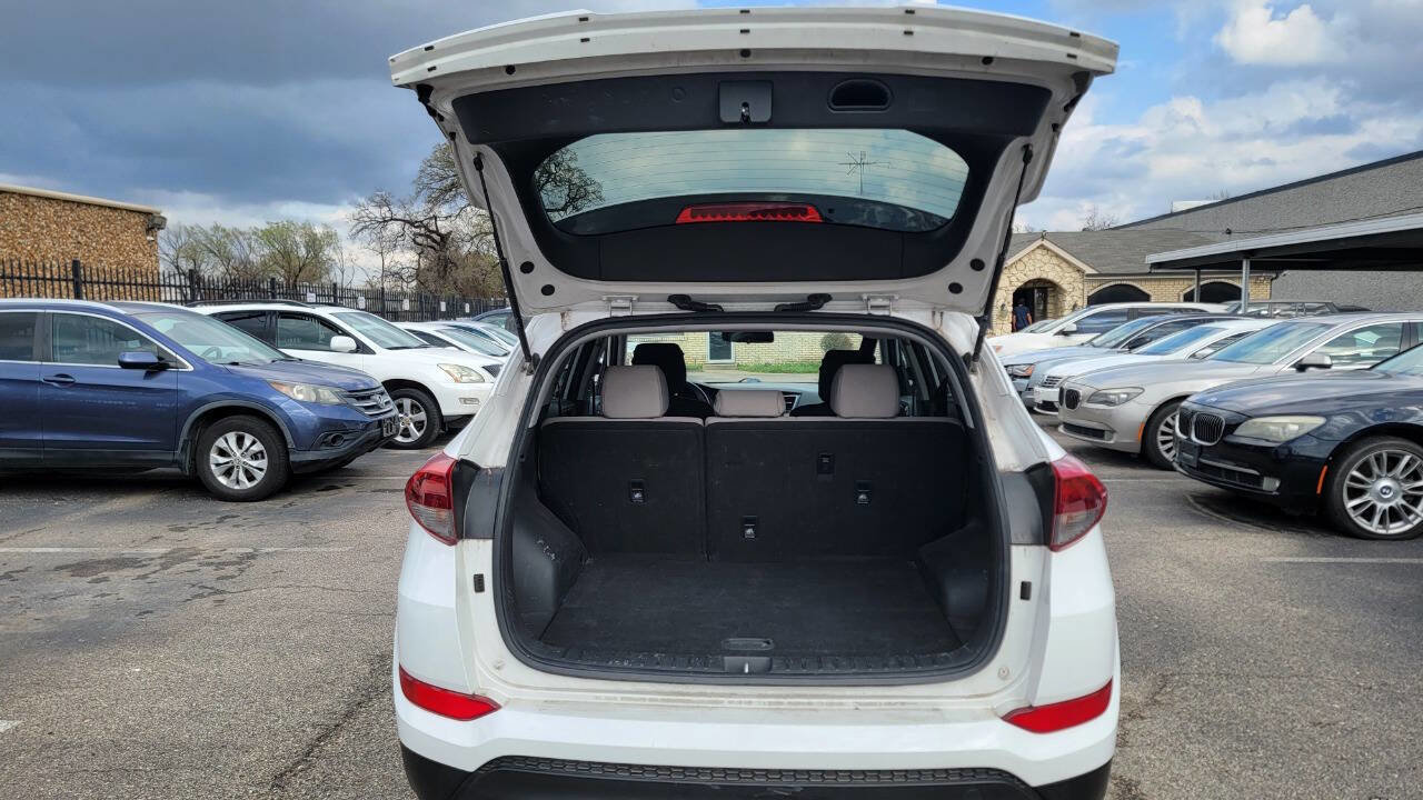 Used 2016 Hyundai Tucson SE w/ Option Group 02 image 9