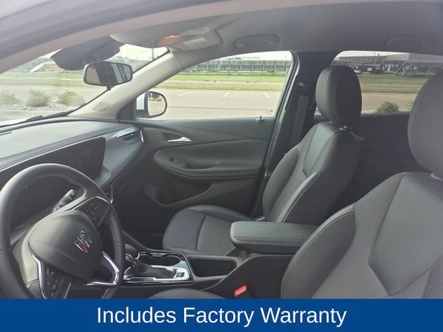 Used 2025 Buick Encore GX Preferred AWD/4WD image 13