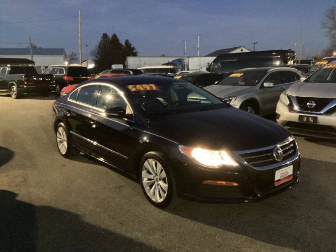 Used 2011 Volkswagen CC Sport image 2