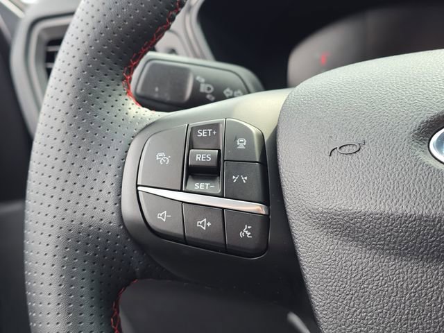 Certified 2024 Ford Escape ST-Line w/ Tech Pack #1 AWD/4WD image 18