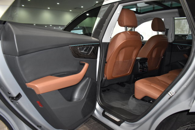 Used 2022 Audi Q8 Premium Plus image 33